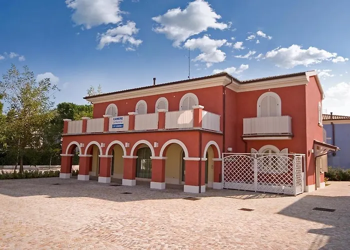La Piazzetta Affittacamere B&B